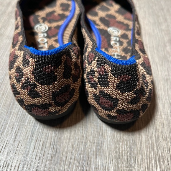 Rothy’s Wildcat Pointed Toe Shoe- 7.5 - Picture 3 of 6
